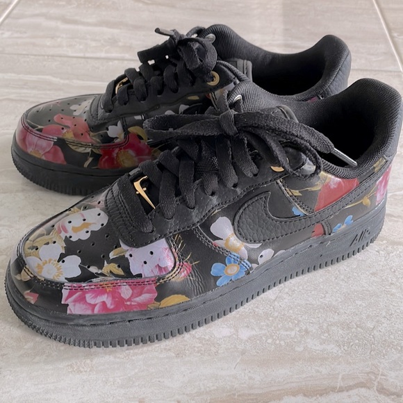 Nike Air Force 1, 6.5 - Picture 4 of 11